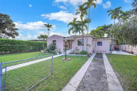 6750 SW 29th St, Miami FL 33155