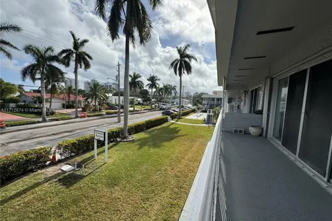 630 Layne Blvd # 211, Hallandale Beach FL 33009