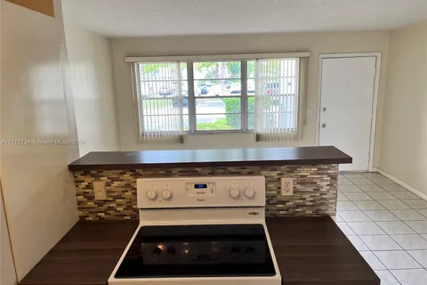 13250 SW 4th Ct # 110G, Pembroke Pines FL 33027