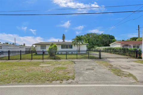 4110 NW 191st St, Miami Gardens FL 33055