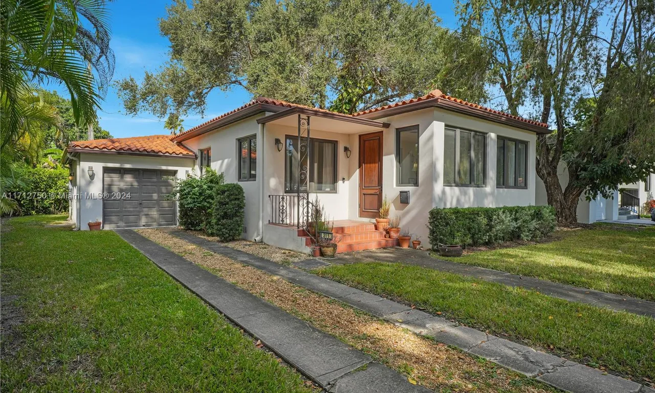 311 S Fluvia Ave, Coral Gables FL 33134