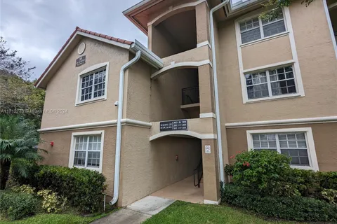 201 SW 116th Ave # 102, Pembroke Pines FL 33025