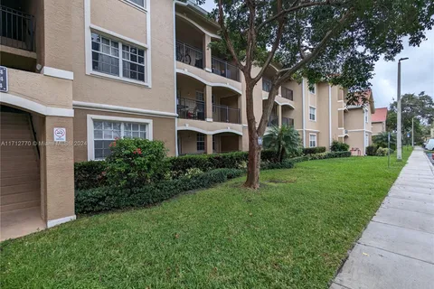 201 SW 116th Ave # 102, Pembroke Pines FL 33025