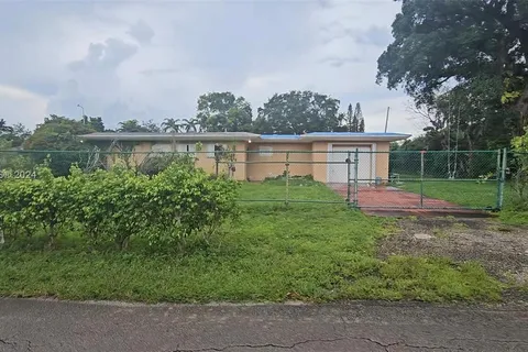 14920 NW 12th Ave, Miami FL 33168