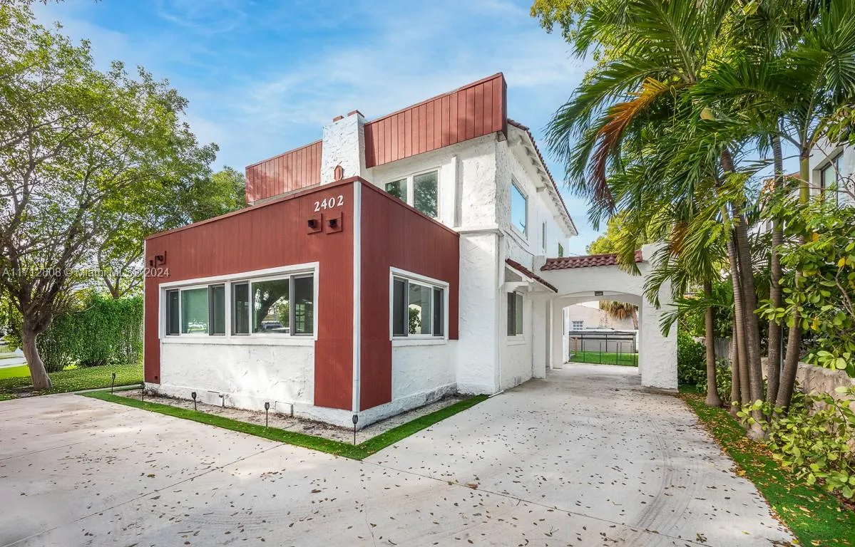 2402 Alton Rd, Miami Beach FL 33140