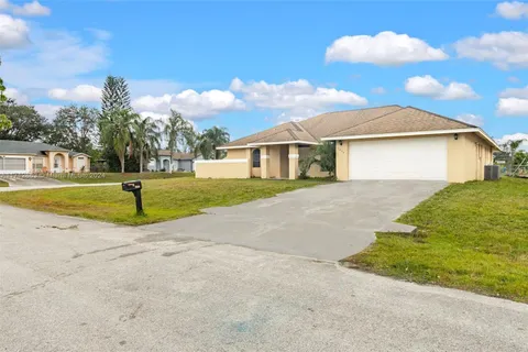 1800 Rawdon St NW, Palm Bay FL 32907