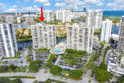 3701 N Country Club Dr # 1609, Aventura FL 33180