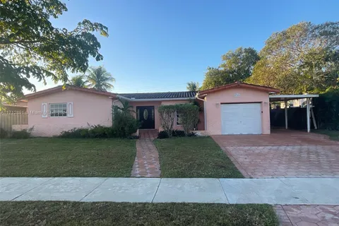 30 NE 210th St, Miami Gardens FL 33179