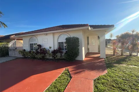 7375 W 35th Ave, Hialeah FL 33018