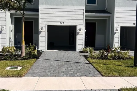 385 SE Crossoak Ln # 385, Port St. Lucie FL 34984