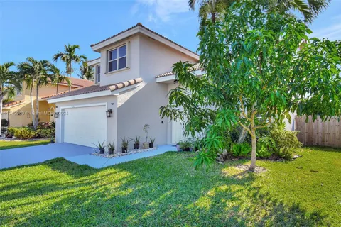 8660 Tourmaline Blvd, Boynton Beach FL 33472