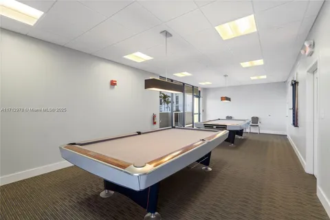 3675 N Country Club # 105, Aventura FL 33180