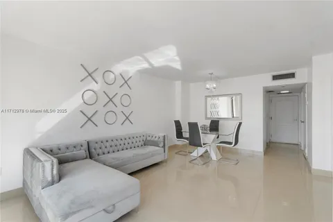 3675 N Country Club # 105, Aventura FL 33180