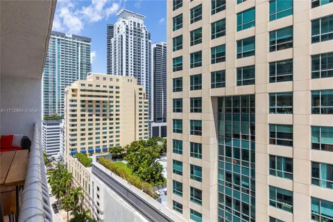 1200 Brickell Bay Dr # 1908, Miami FL 33131