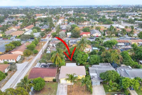 1106 S E St, Lake Worth FL 33460