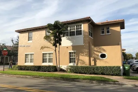 631 SW 147th # 10, Pembroke Pines FL 33027