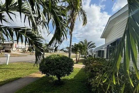 4398 Meadow View Dr, Boynton Beach FL 33436