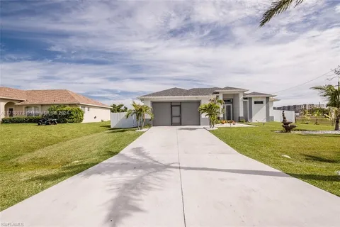 1623 SW 25th TER, Cape Coral FL 33914