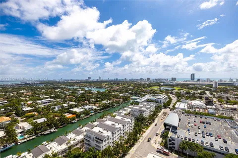 1900 Sunset Harbour Dr, Miami Beach FL 33139