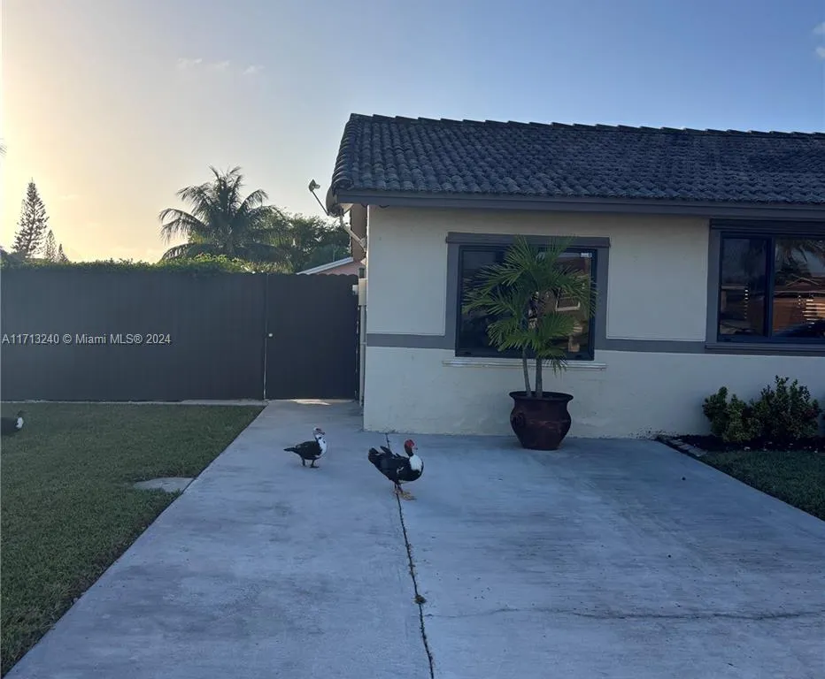 15444 99 AVE # 0, Miami FL 33157