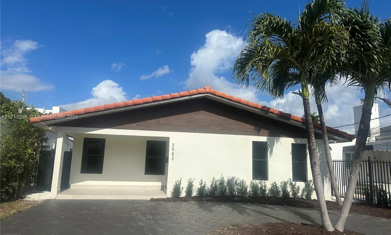 3983 SW 2st, Miami FL 33134