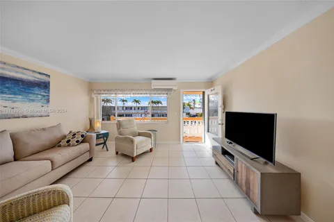 1015 SW 11th Ave # 19K, Hallandale Beach FL 33009