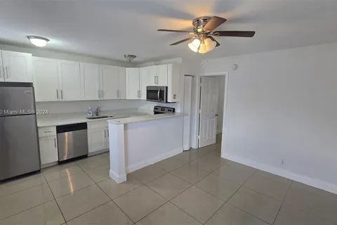 101 NE 41st St # D62, Oakland Park FL 33334