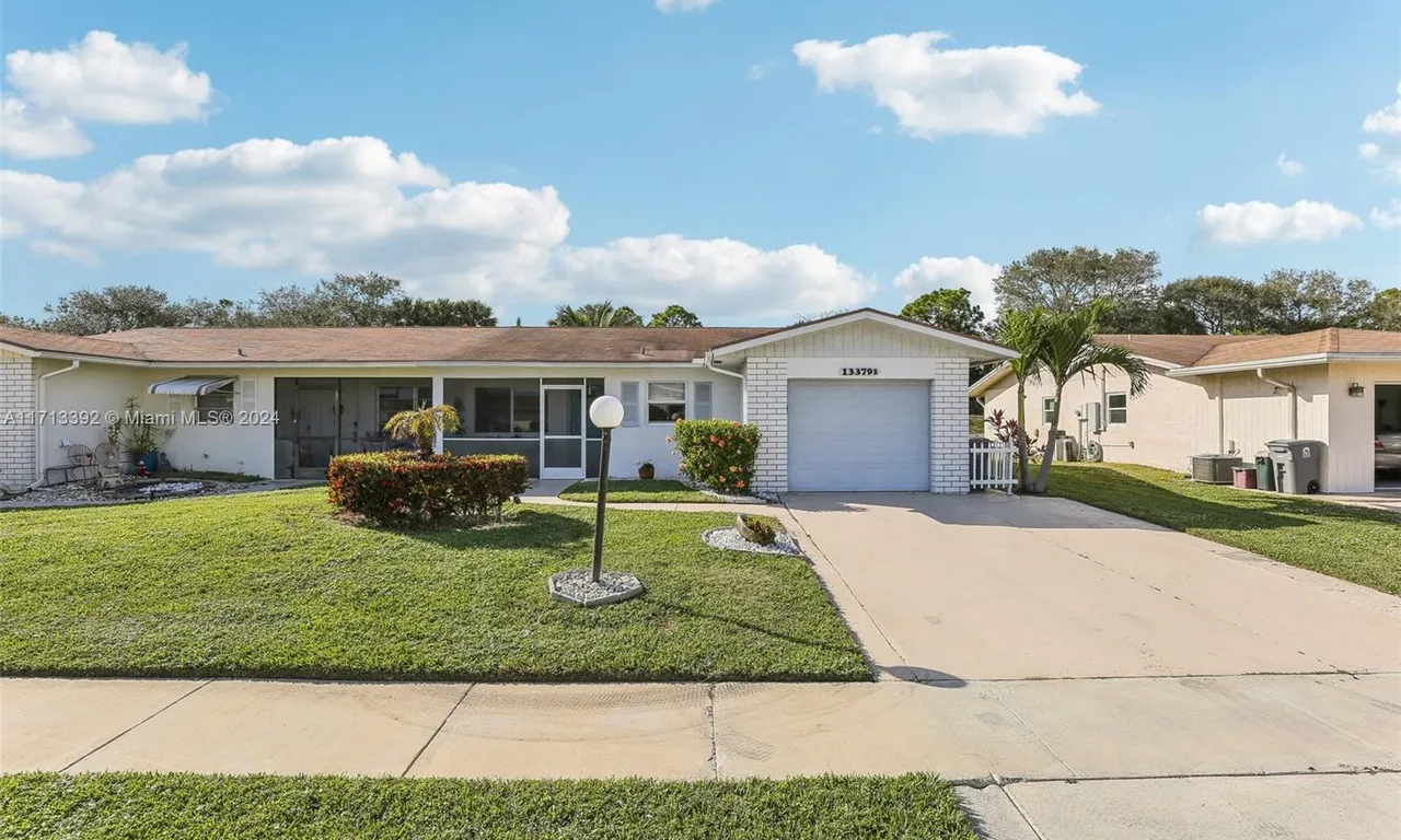 13379 Via Vesta # B, Delray Beach FL 33484