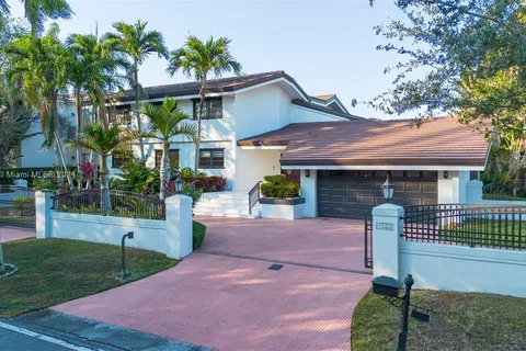 1385 Bella Vista Ave, Coral Gables FL 33156