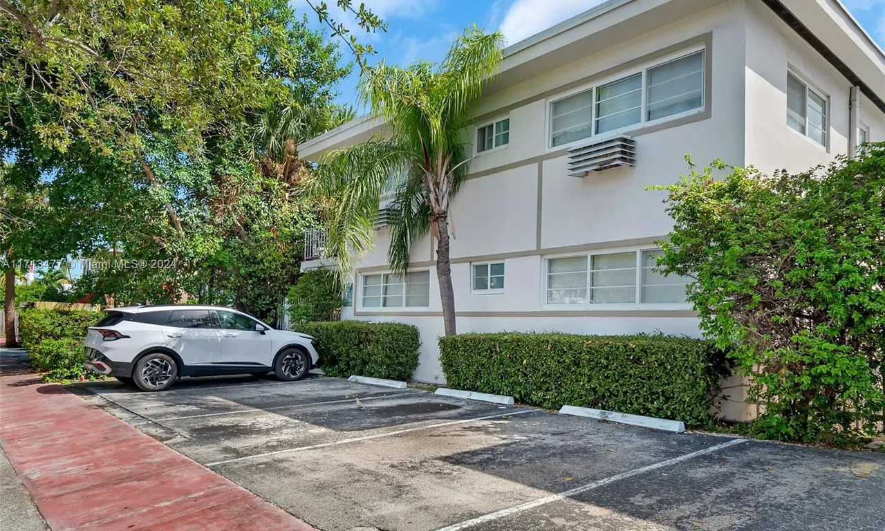 6921 Rue Vendome # 9, Miami Beach FL 33141