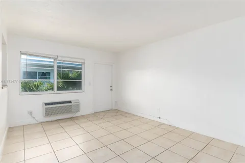 6921 Rue Vendome # 9, Miami Beach FL 33141