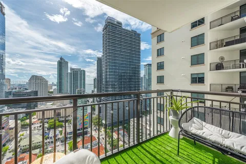 999 SW 1st Ave # 2908, Miami FL 33130