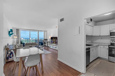 1200 West Ave # 1510, Miami Beach FL 33139