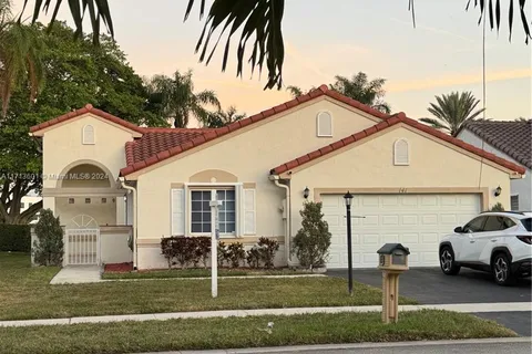 141 NW 187th Ave # 141, Pembroke Pines FL 33029