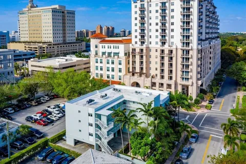 290 NAVARRE AVE # 201, Coral Gables FL 33134