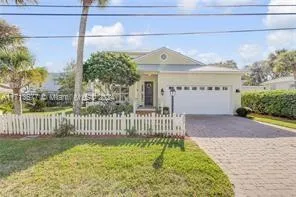 311 Florida Ave, New Smyrna Beach FL 32169