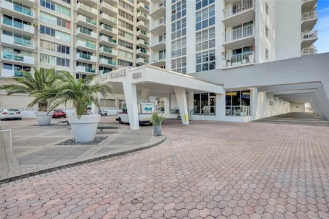 1228 West Ave # 611, Miami Beach FL 33139