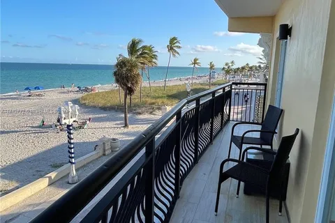 1815 N Surf Rd # 304, Hollywood FL 33019
