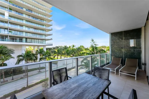 801 S Pointe Dr # 303, Miami Beach FL 33139