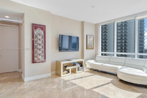 18201 Collins Ave # 3907, Sunny Isles Beach FL 33160