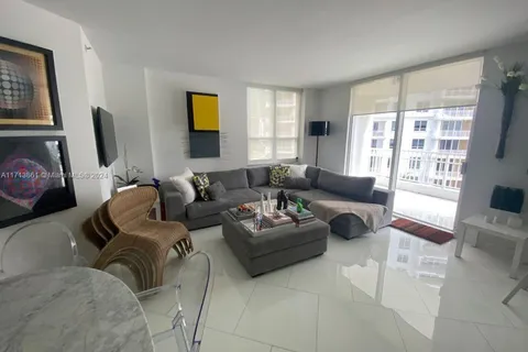 701 Brickell Key Blvd # 704, Miami FL 33131