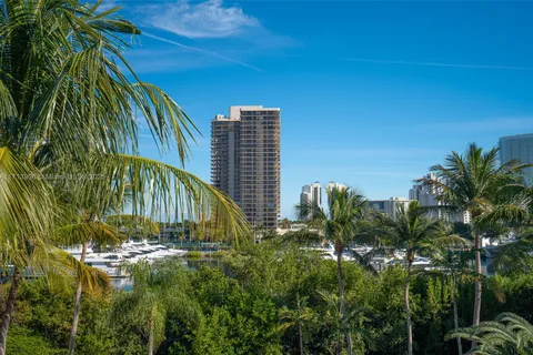 19801 E Country Club Dr # 4508, Aventura FL 33180