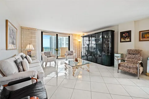 1865 S Ocean Dr # 11M, Hallandale Beach FL 33009