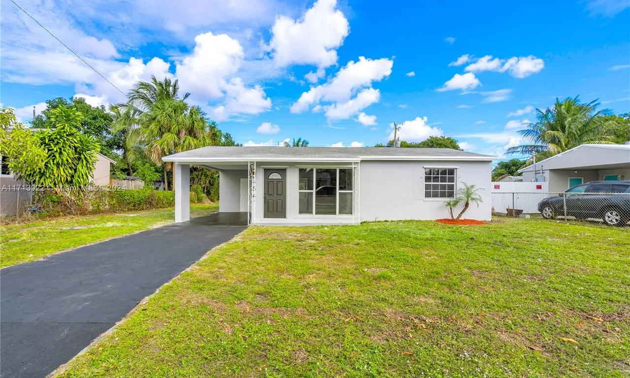 4541 SW 23rd St, Fort Lauderdale FL 33317