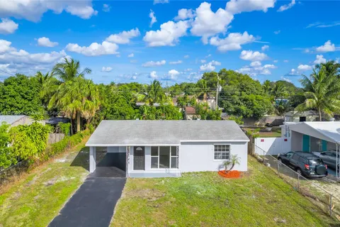 4541 SW 23rd St, Fort Lauderdale FL 33317