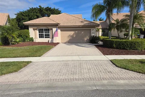 8800 Shoal Creek Ln, Boynton Beach FL 33472