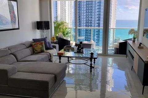 100 Bayview Dr # 1914, Sunny Isles Beach FL 33160