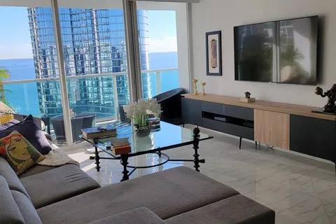 100 Bayview Dr # 1914, Sunny Isles Beach FL 33160