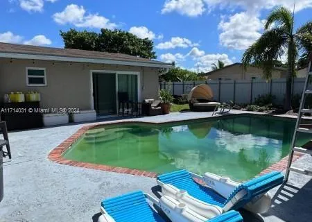 600 SW 28th Way, Fort Lauderdale FL 33312