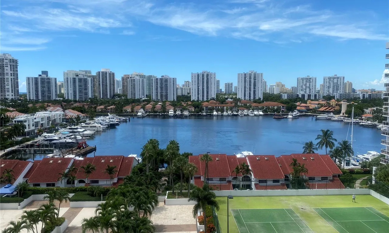 3640 Yacht Club Dr # 1009, Aventura FL 33180